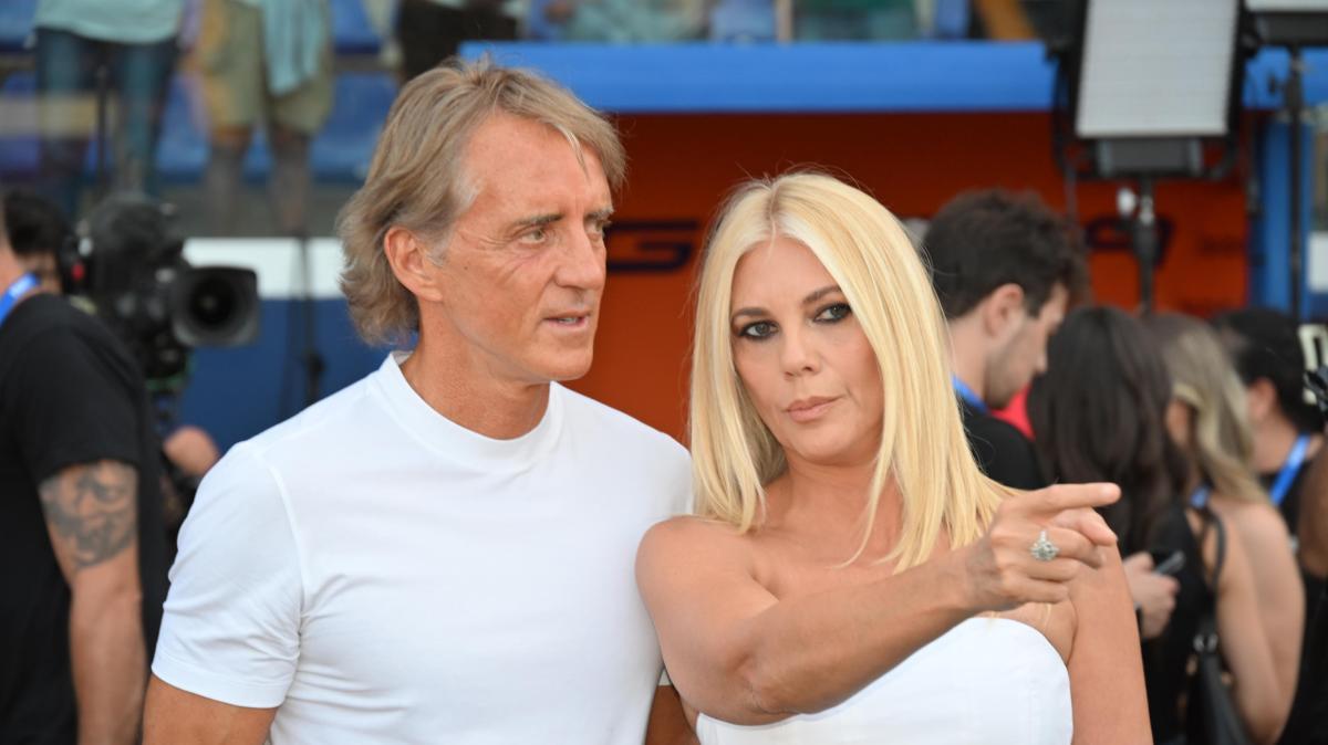 Italia, Mancini motivato: "Farò giocare così bene l'Italia ed i tifosi mi perdoneranno"