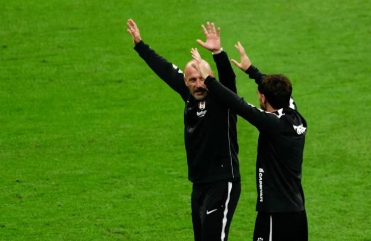Besiktas, tutti pazzi per Italiano: il coro dei tifosi e il primo posto in classifica