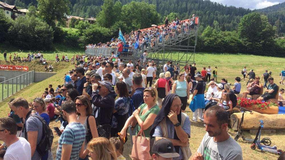 RILEGGI LIVE - Dimaro, day 8: seduta mattutina, pienone a Dimaro. Esercitazioni offensive e partitella, lavoro duro per i 6 rientrati ieri