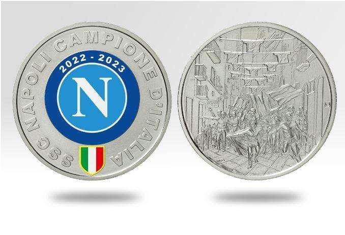 FOTO - Tutte le info sulle due medaglie che celebrano lo Scudetto: da lunedì in prevendita