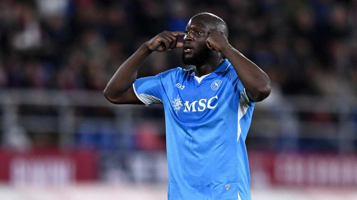 Lukaku devastante, i quotidiani lo esaltano: "E' l'uomo di Conte e sorpassa Diego"