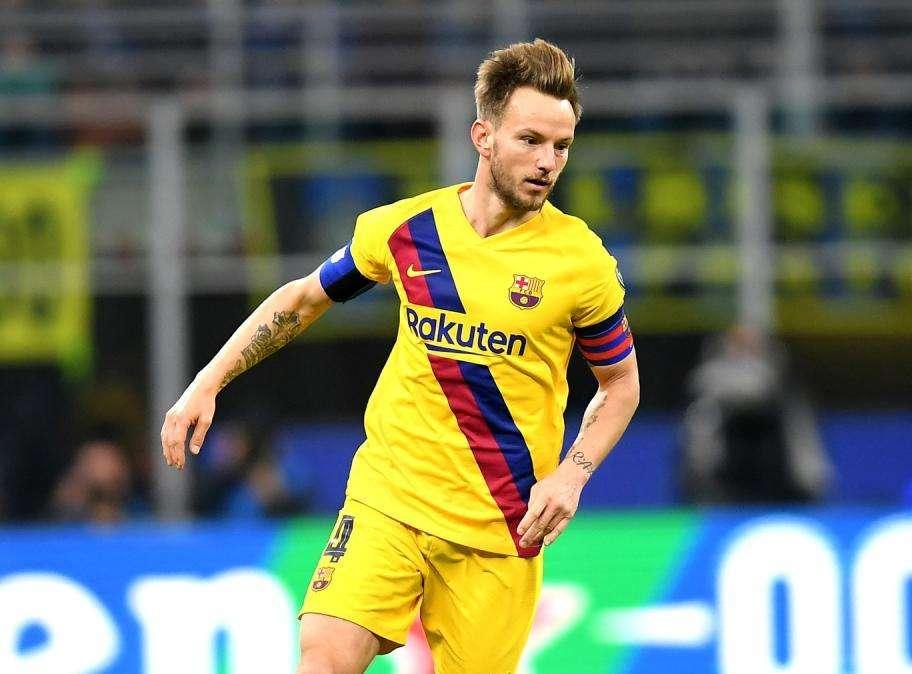 Gazzetta - Il Barça offre Rakitic per Fabian: arriva la risposta del Napoli