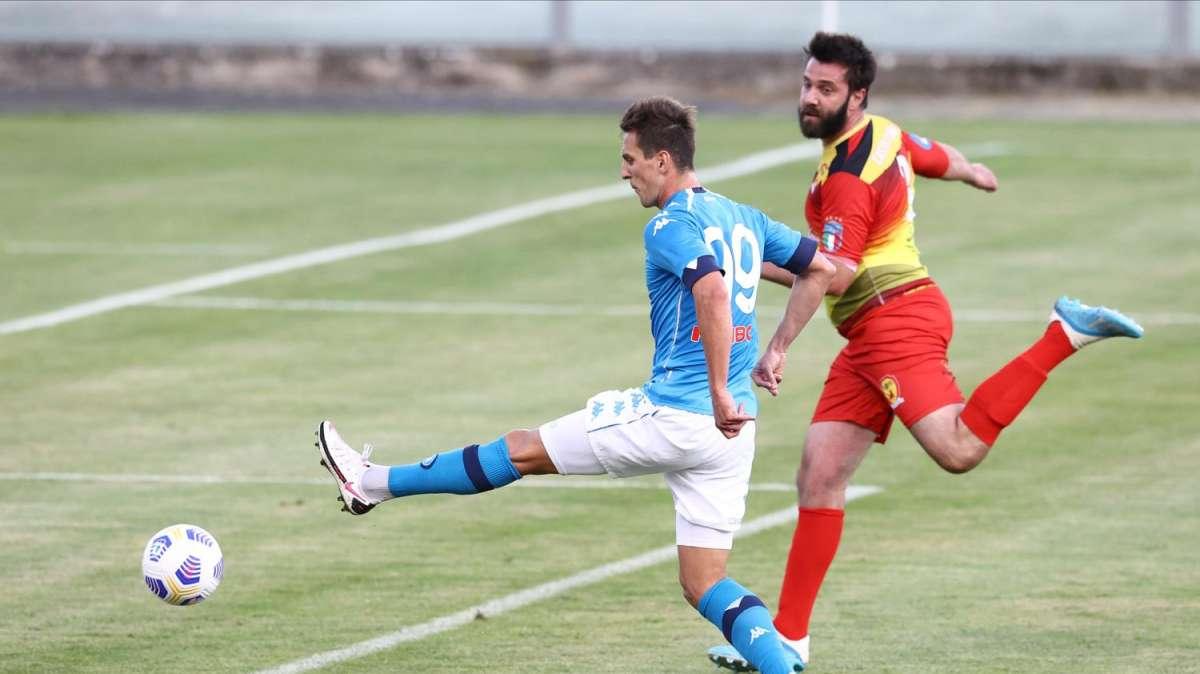 CorSera - Milik furioso col Napoli: vuole andar via a giugno e farla pagare ad ADL