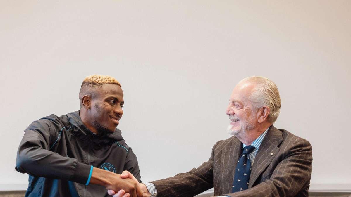 Osimhen a Sky: "Ottimo rapporto con ADL. Futuro in Premier? Per ora ho altri piani"