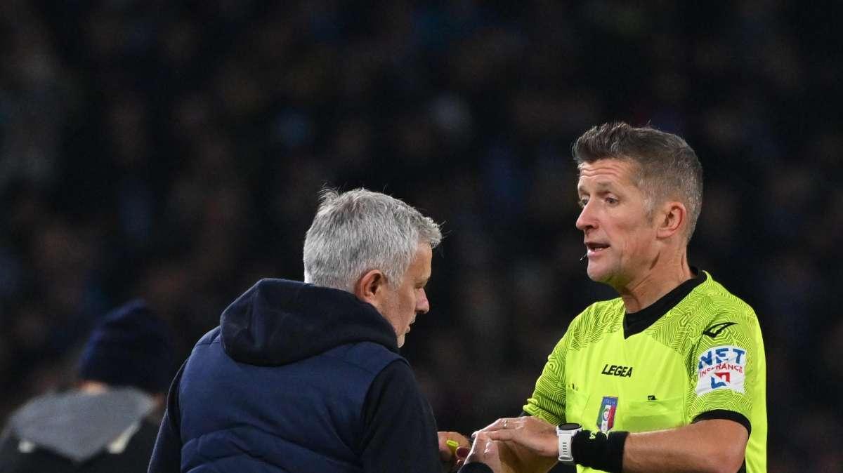 "Si è infuriato per le sue cadute plateali", l'inviato Dazn racconta il siparietto Mou-Osimhen