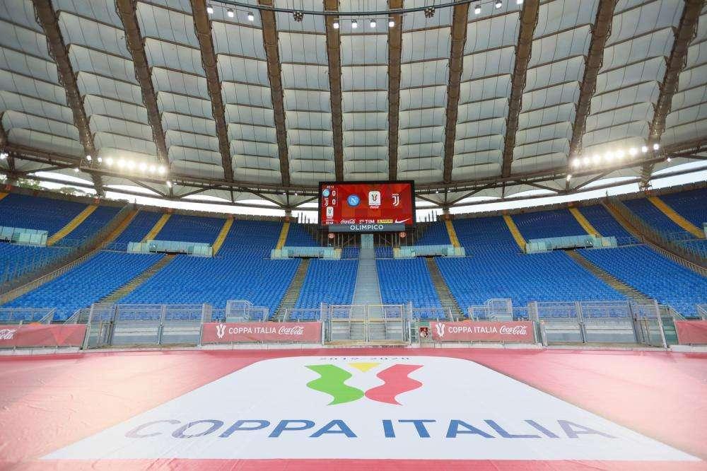 All'Olimpico il Napoli festeggia la Coppa Italia, nell'impianto riecheggia 'O Surdato 'nnammurato