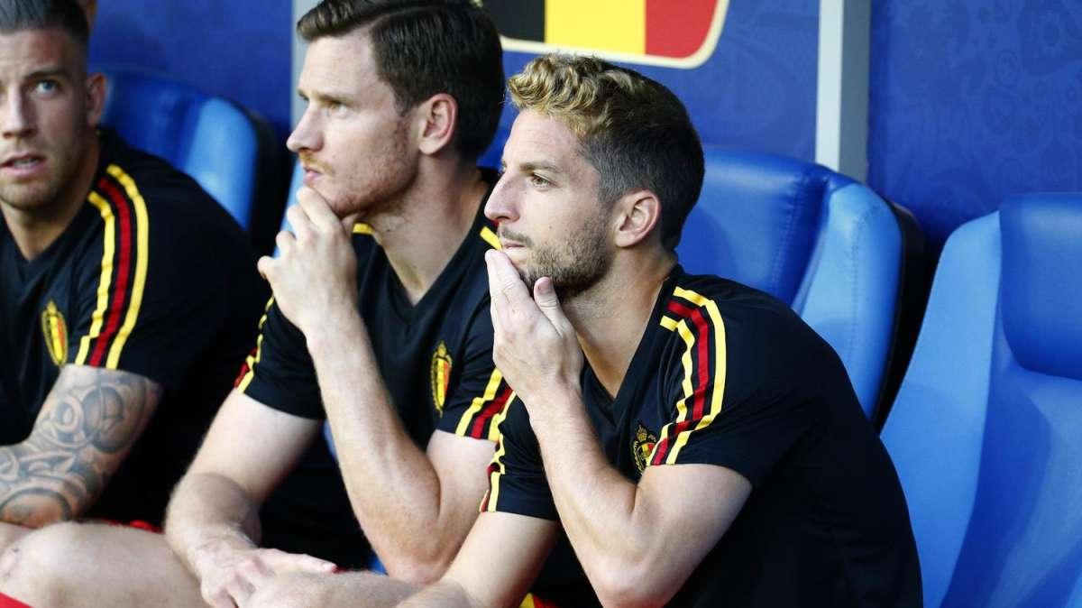 FOTO - Mertens "barbiere" in nazionale, l'esilarante scatto sui social