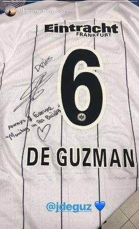 FOTO - Mertens, regalo con dedica dalla Germania: l'ex azzurro De Guzman gli spedisce la maglia