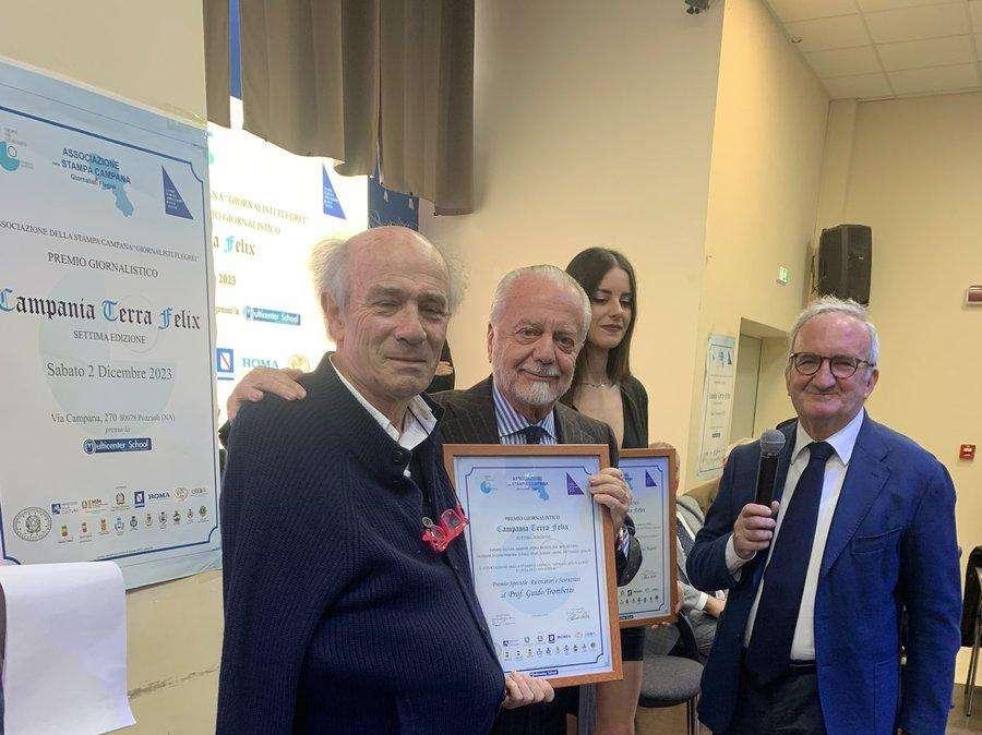 FOTO - ADL: "Viva il prof. Trombetti premiato con il Campania Terra Felix"