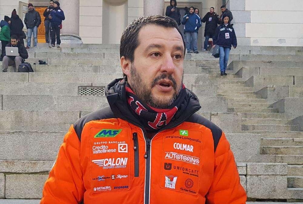 Milan-Napoli, Salvini: "Scommetto sul buon senso dei tifosi milanisti e napoletani, spero in una festa di sport"