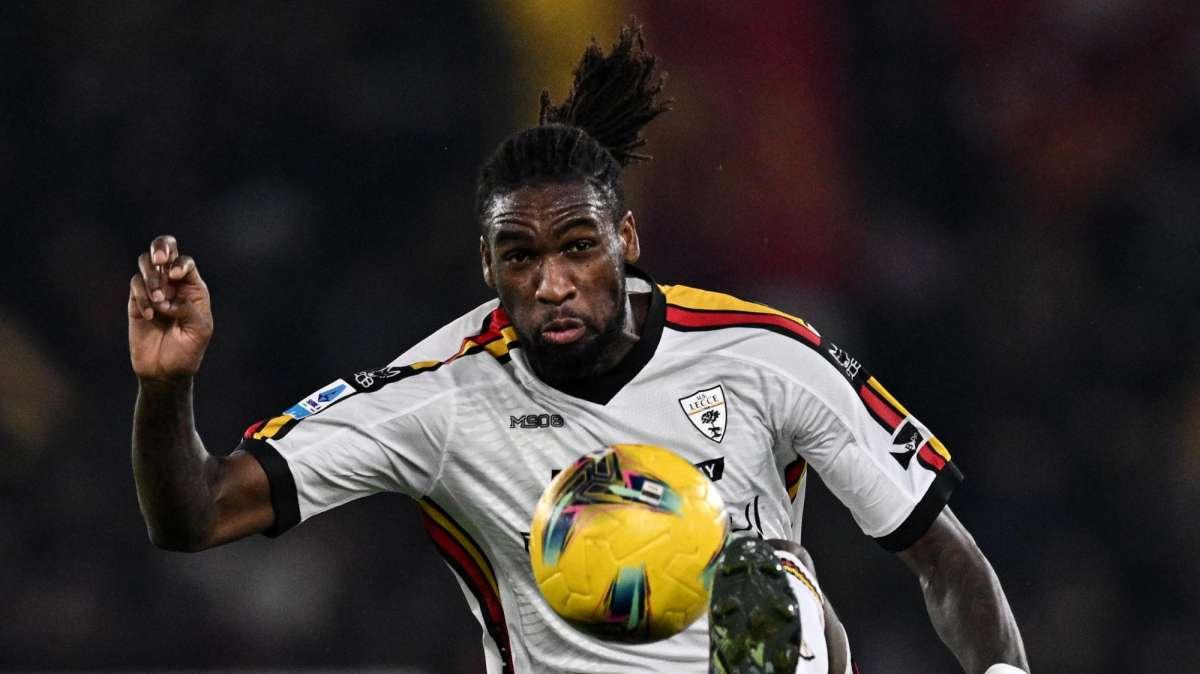 Clamoroso Lecce: all'asta la maglia di Gaspar del match con l'Empoli, ma non era convocato