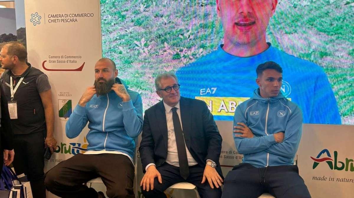 Milinkovic-Savic e Giovane alla Bmt: i due azzurri in visita allo stand Abruzzo