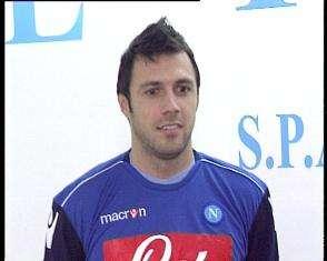 Napoli, incredibile Dossena: stiramento, fermo 15 giorni