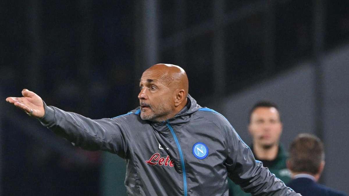 Spalletti sui complimenti dall'esterno: "Ci sono ancora 54 punti a disposizione, è presto!"