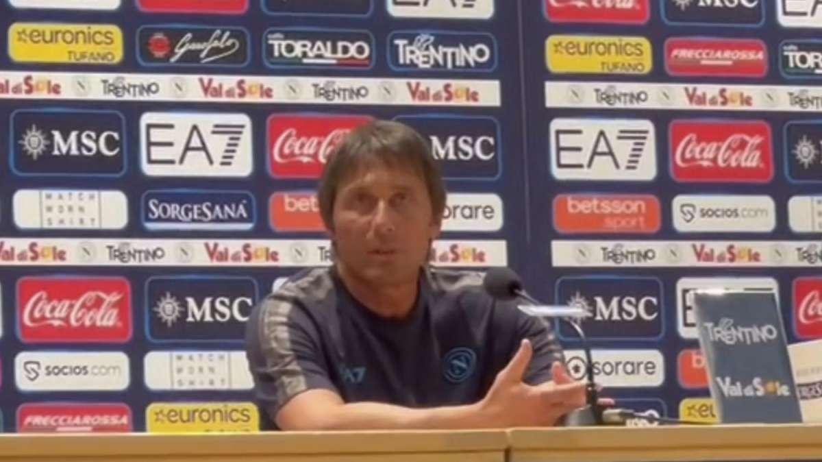 Conte soddisfatto: “Su Osimhen non sappiamo, ma il club Napoli è tornato al centro di tutto” 
