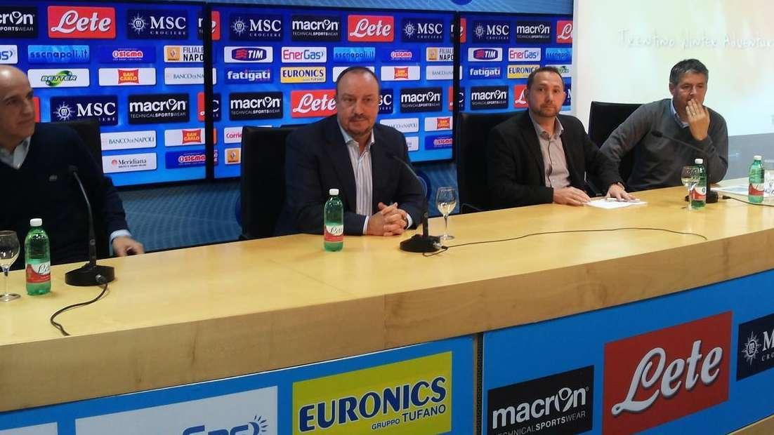 RILEGGI LIVE - Benitez: "Mercato: lavoro continuo, ma niente nomi. Dortmund? Con l'Arsenal è più importante. Problemino per Hamsik"