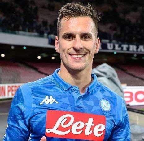FOTO - Uefa celebra Milik sui social dell'Europa League: "Stella del Napoli!"