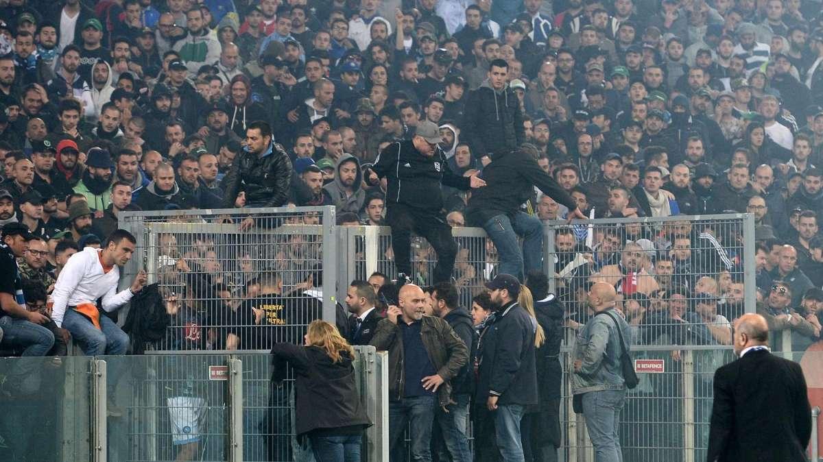 Ciro, accuse pesanti dal fratello: "Ci impediscono di vederlo, ci stanno provocando solo perchè siamo di Scampia"
