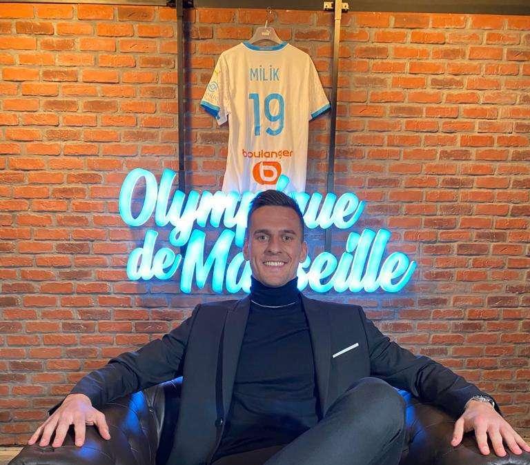"Buona fortuna amico mio": il saluto social di Mertens a Milik