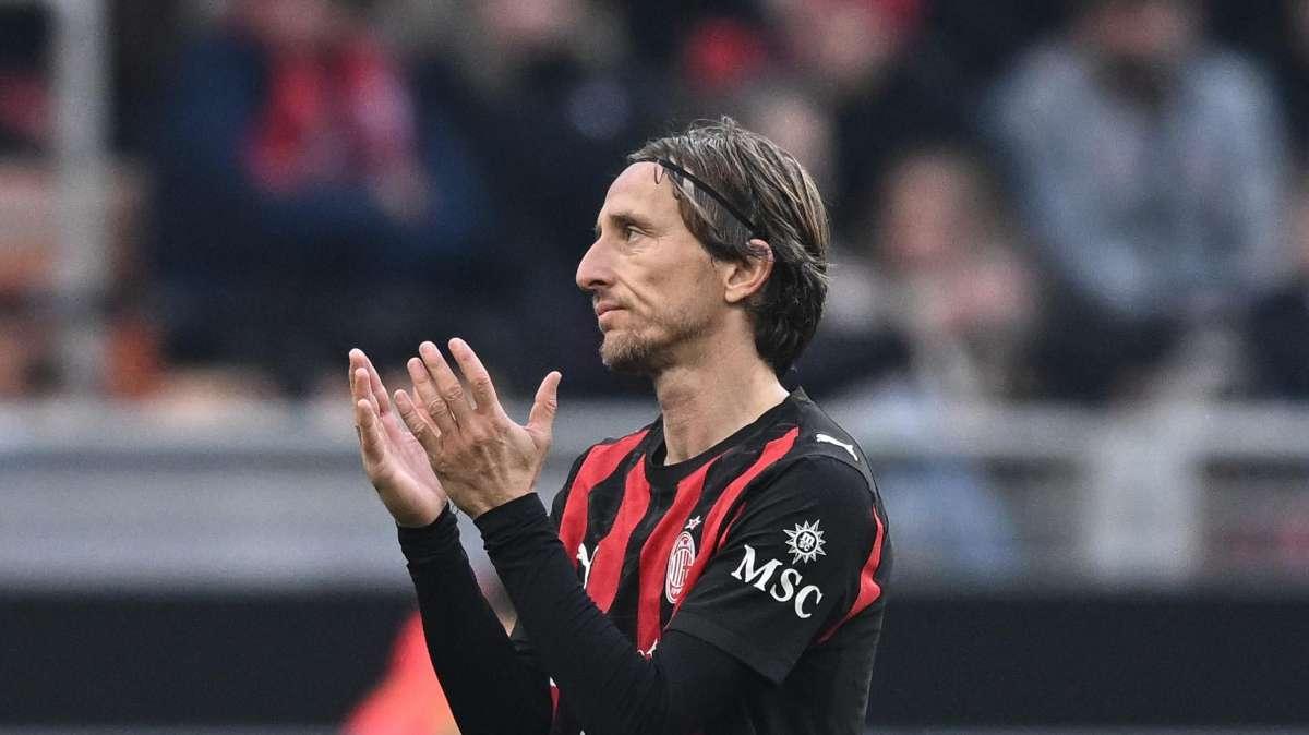 Allegri cambia il Milan! Sky: col Napoli fuori Modric! Due novità di formazione