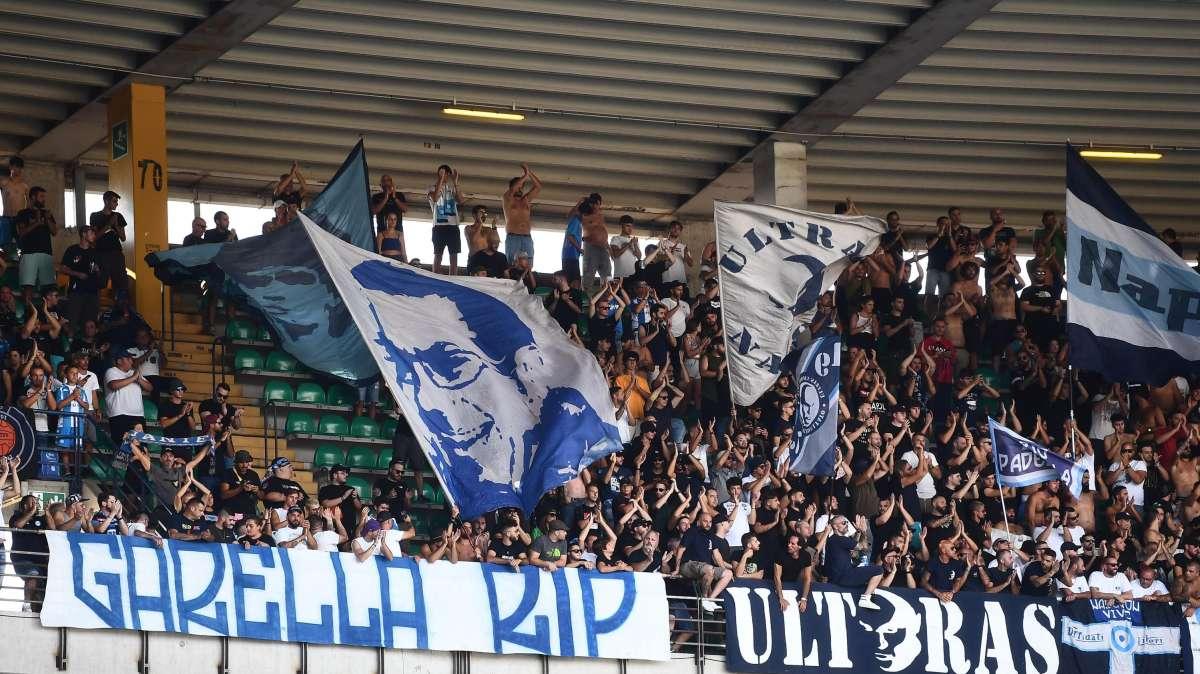 I divieti non bloccano i napoletani: il dato per il settore ospiti al Bentegodi