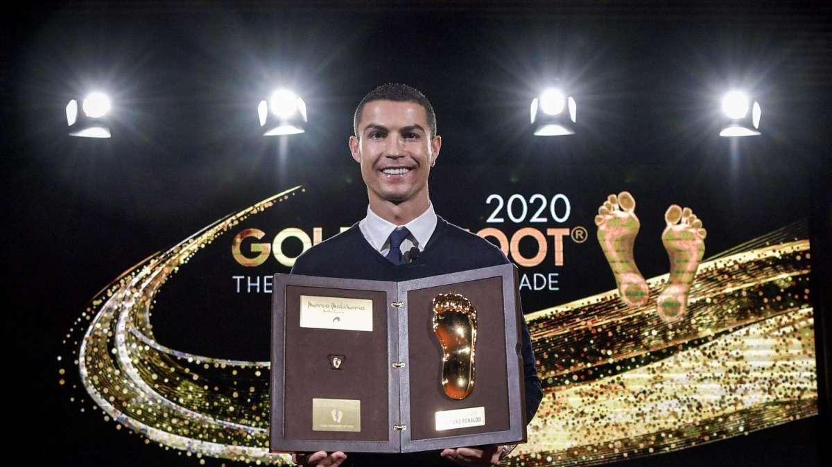 Polemiche su CR7: è in vacanza a Dubai e non farà quarantena al rientro in Italia