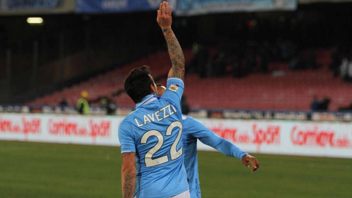 Da Zero a Dieci: Gomez esiliato, Dossena sorprende i Maya, i fischi INGENEROSI a Lavezzi e De Laurentiis gridò: "TESTA DI..."