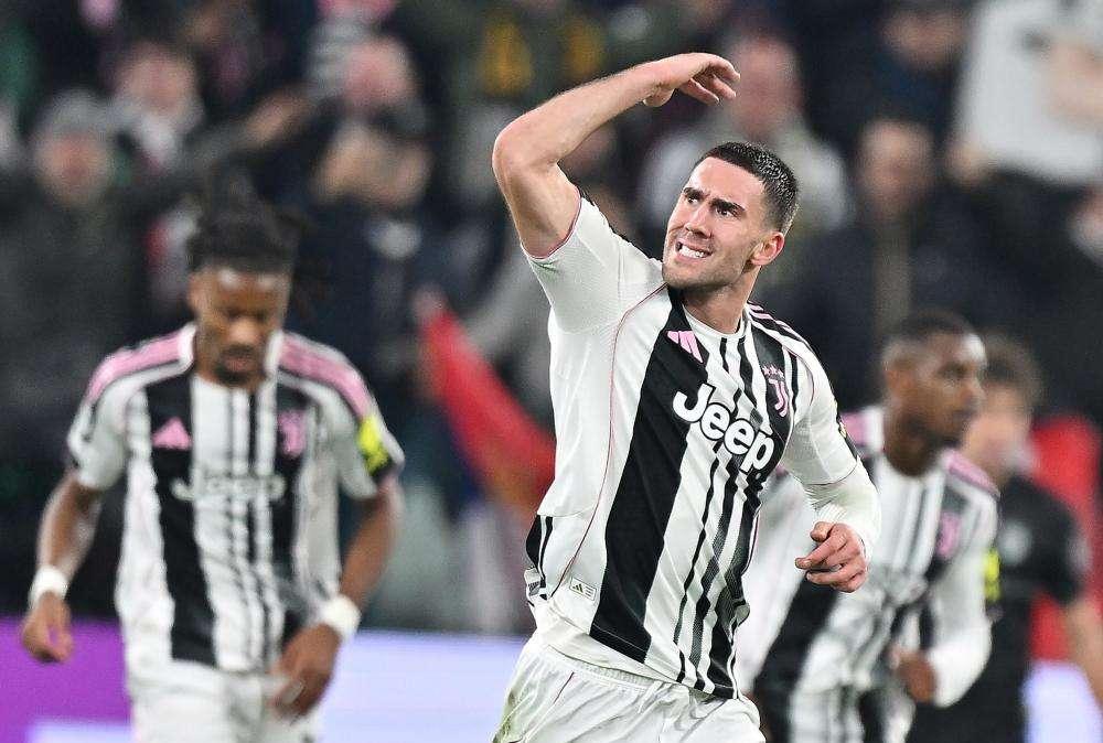 Juventus, esami per Vlahovic dopo l'infortunio in nazionale: buone notizie per Spalletti