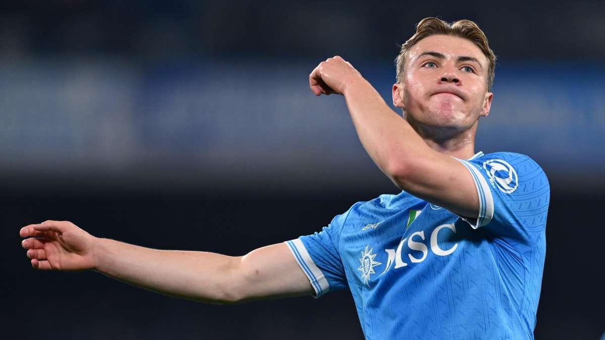 Hojlund cerca riscatto: col Milan toccherà ancora a lui. Con una sola soluzione alternativa