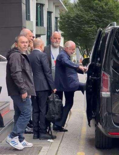 Tutto pronto per il pranzo Uefa a Manchester: ADL lascia l'hotel