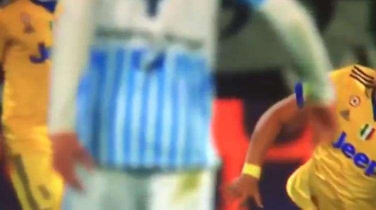 FOTO - Dybala, quanti 'tuffi' contro la SPAL. Il web lo condanna: "Imbarazzante"