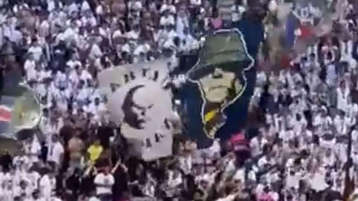 I tifosi del PSG non sono soli: in curva presenti anche ultras Napoli e Juve Stabia