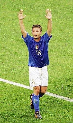 Italia, battere la Francia e sperare in una vittoria o un pari dell'Olanda con la Romania