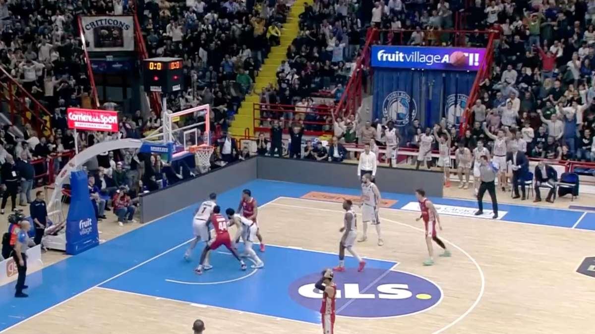 Napoli Basket, dopo gli arrivi ecco un taglio: Williams ai saluti