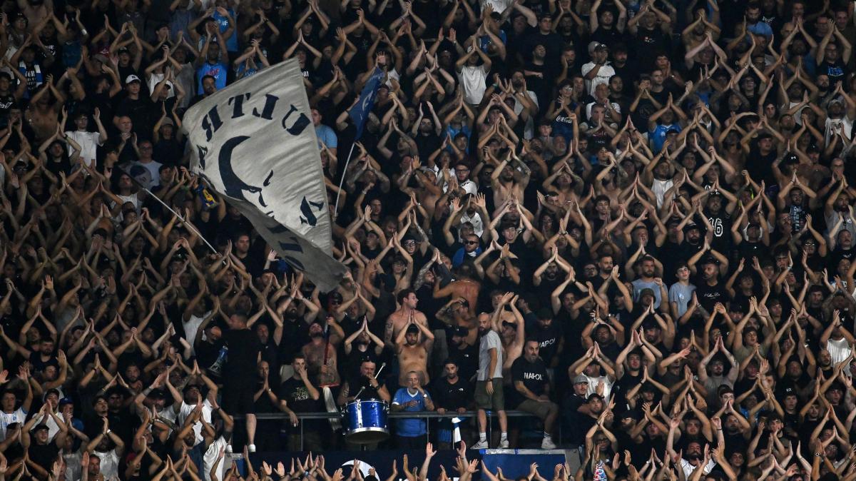 Cori contro ADL durante Napoli-Bologna: due i motivi