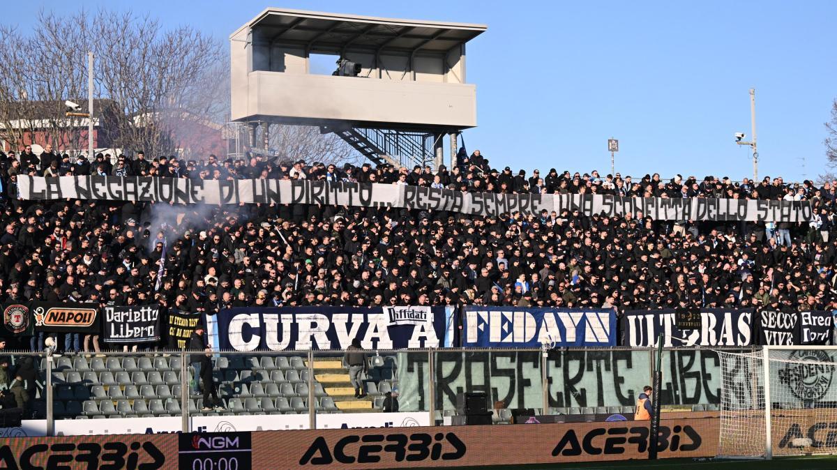 Striscione ultrà contro divieto trasferte: "Negazione di un diritto resta una sconfitta dello Stato"