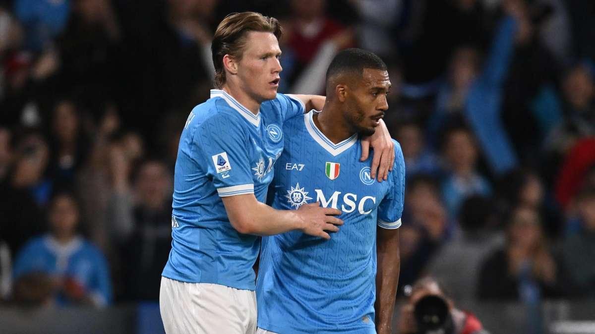 McTominay batte Nico Paz: è suo il miglior gol del mese di ottobre per la Lega Serie A