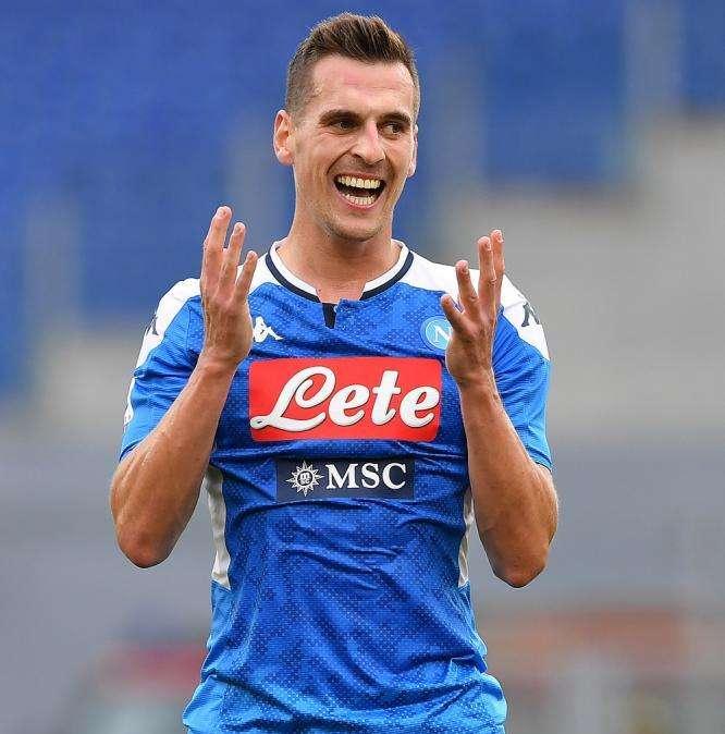 Il commento della Ssc Napoli: "Due legni in un'azione la fotografia del momento. Martedì match-point al San Paolo..."
