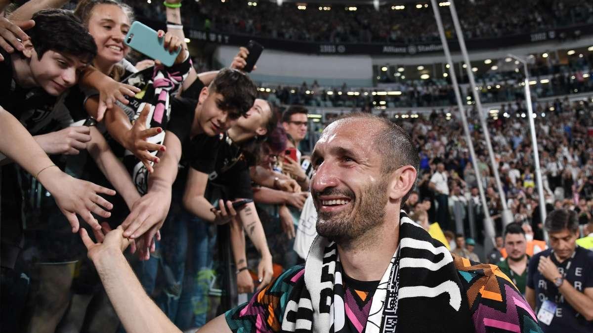 Gazzetta sul patto segreto in casa Juve: "Stipendi: no dei giocatori, Chiellini mediava"