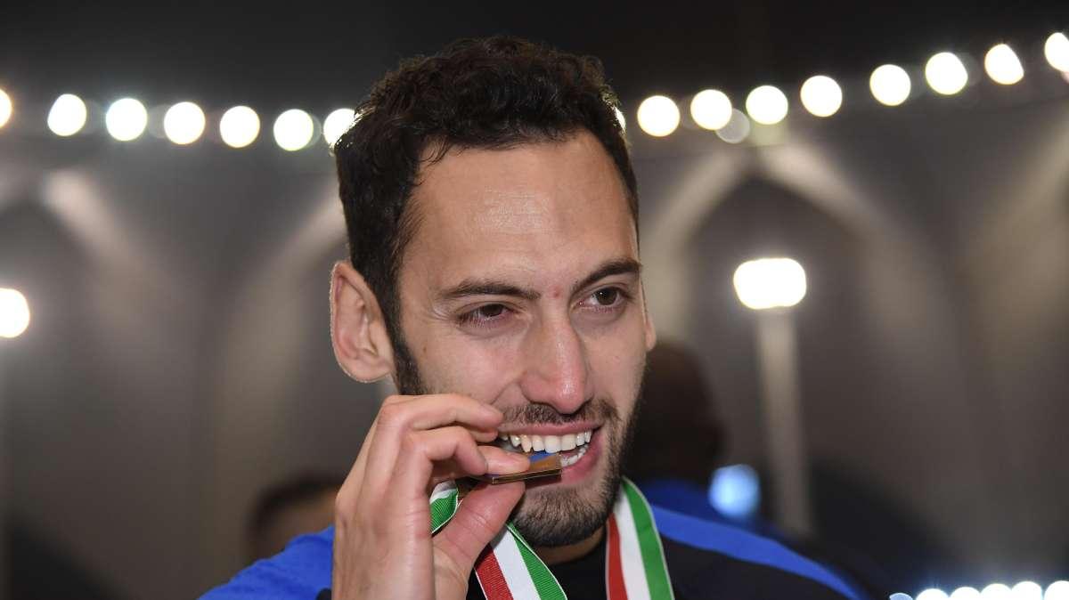 Inter, Calhanoglu: "Scudetto? Ci crediamo fino alla fine! Contro il Napoli abbiamo iniziato bene"