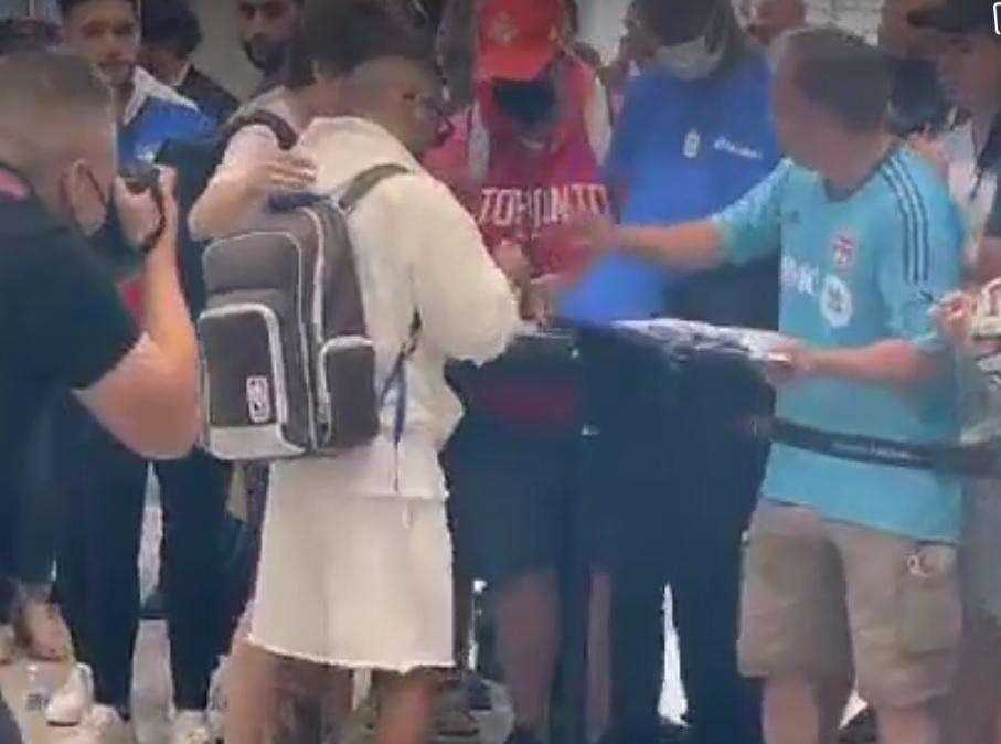 VIDEO - Insigne è arrivato a Toronto: tifosi canadesi già pazzi di Lorenzo