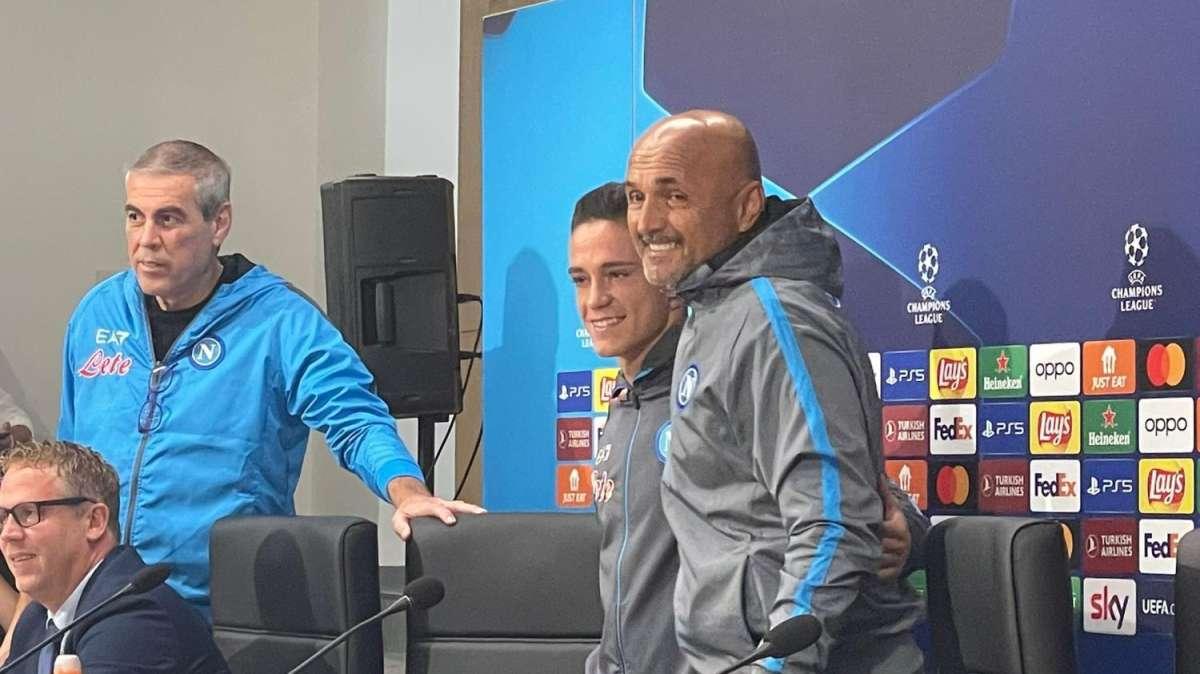 RILEGGI LIVE - Spalletti: "Con l'Ajax una finale, guai a cambiare atteggiamento. Osimhen? Punto di forza perchè top". Raspadori: "Con Victor competizione sana"