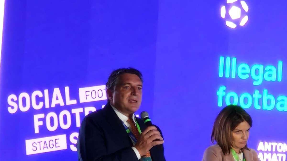 Lega, De Siervo: "È giusto fare la Supercoppa fuori i confini italiani. Le critiche sono sbagliate”