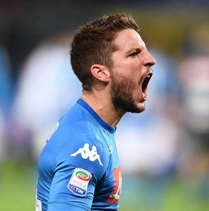 Alvino svela: “Mi dicono che Mertens si sia scatenato oggi a Castel Volturno: sarà senza dubbio titolare”
