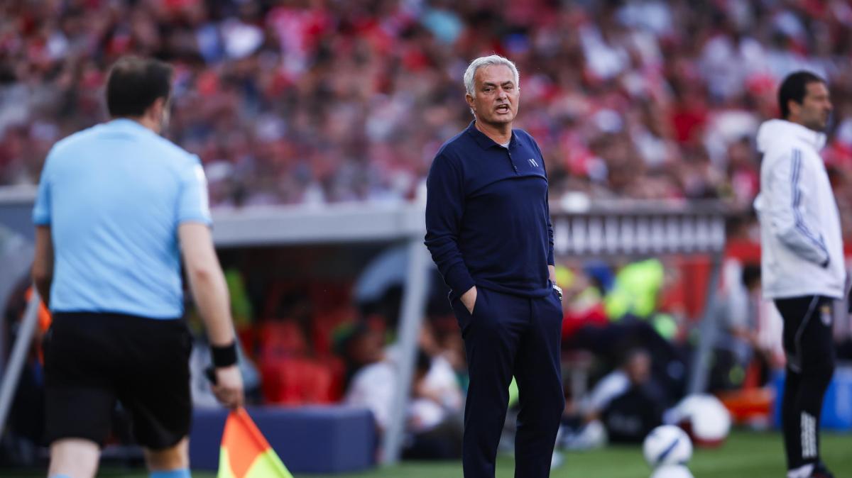 Mourinho smentisce i contatti con il Real Madrid: “Nessuno mi ha contattato!”