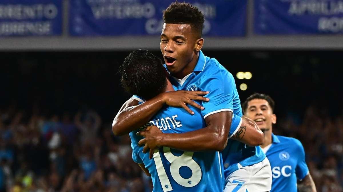 Neres-Lukaku, che voglia di Napoli: si tagliano le vacanze per essere al top