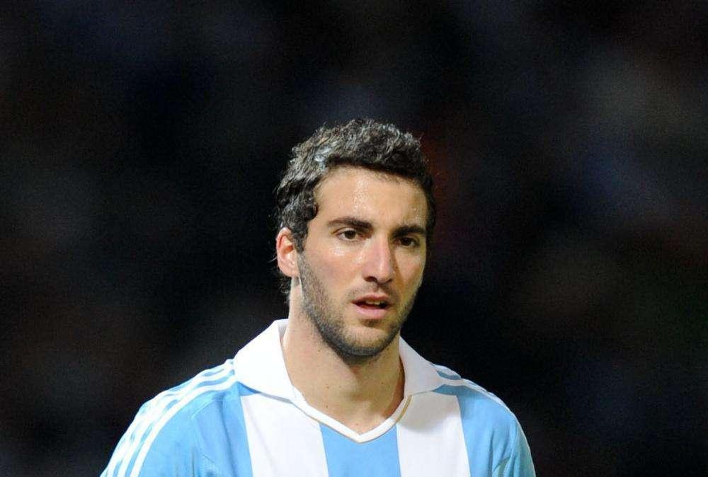 Palmeri, CNN: “Higuain, il padre ha comunicato al Napoli che il Pipita è pronto ad accettare”