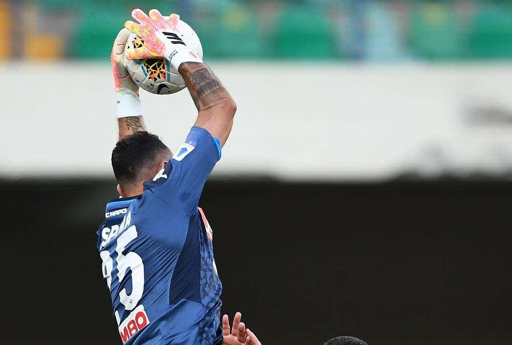 Tmw - Napoli spera che Ospina possa rientrare in anticipo dal Sudamerica per la Juve