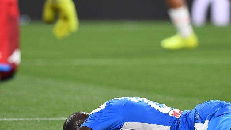 Gazzetta - "Fai schifo!", la frase che ha causato il rosso a Koulibaly: ora lo multa anche il Napoli, i dettagli
