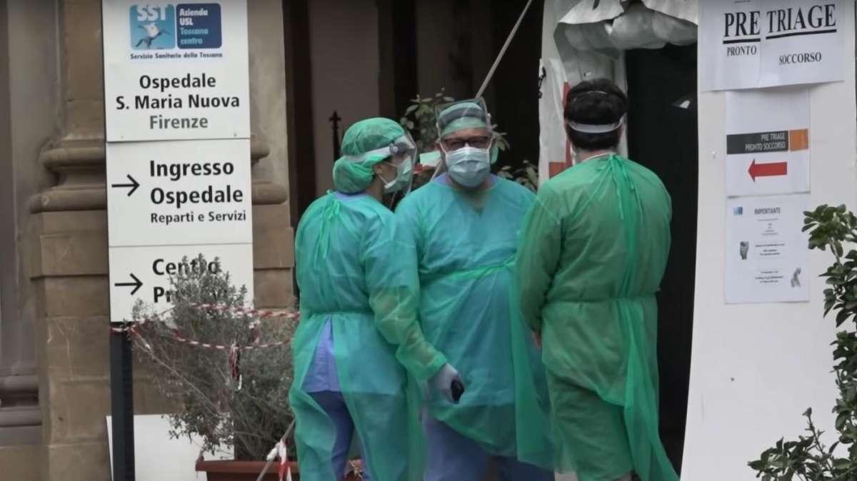 Membro Comitato tecnico-scientifico: "I tamponi ogni 4 giorni provocano fastidi"